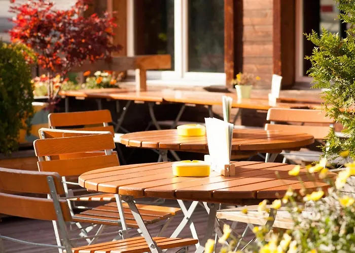 旅馆 南赫亚拉青年旅馆 *